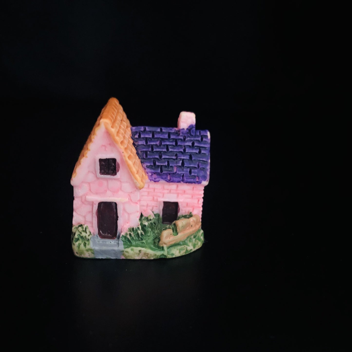 ghar, makaan, villa, small family house, two room, chimney, sloping room, Miniature family villa
