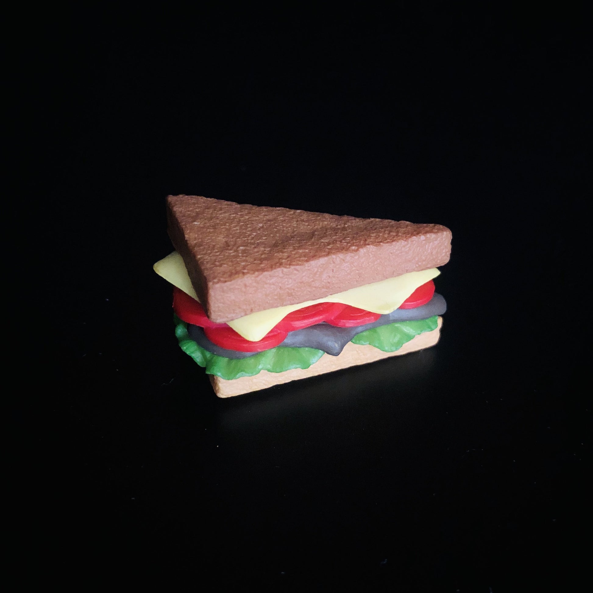 cheese sandwich, tomato, cheese, lettuce, bread