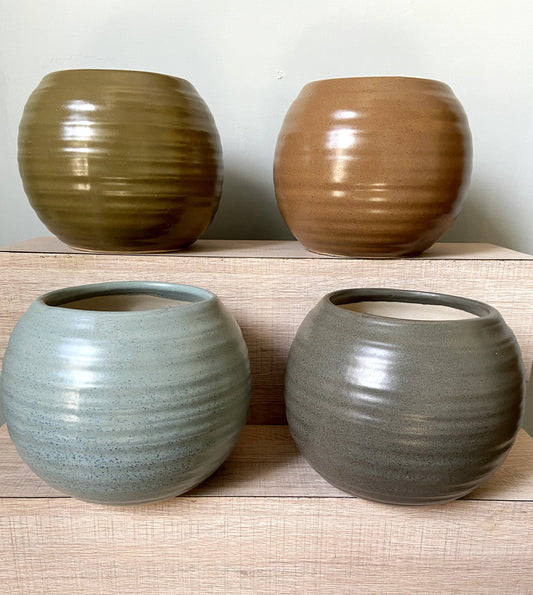 round pot, circular ceramic planter, unique textured pot